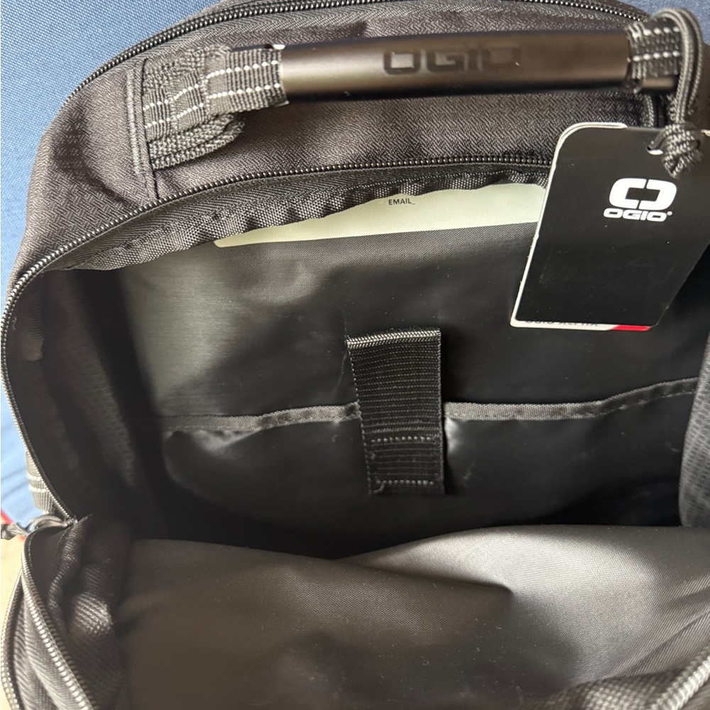 Ogio Alpha Backpack - Picture 6 of 7